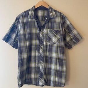 Under Armour Short Sleeve Snap Up Collared Shirt Size Large